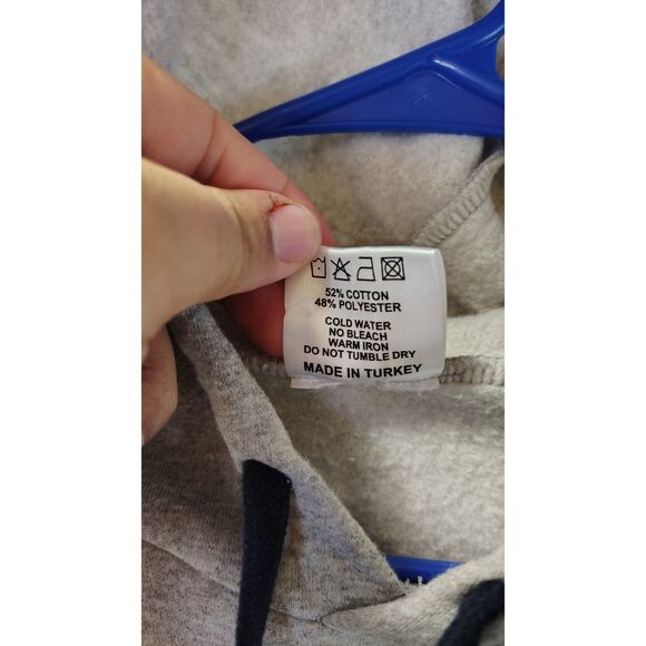 Torkia Gifts Women's Large Gray New York Cropped Hoodie - Picture 4 of 6